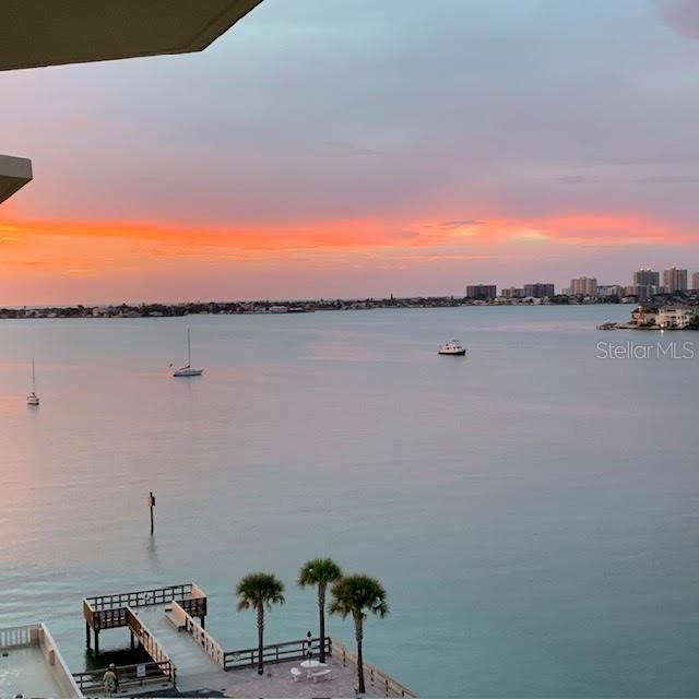 For Sale: $434,900 (2 beds, 2 baths, 1440 Square Feet)