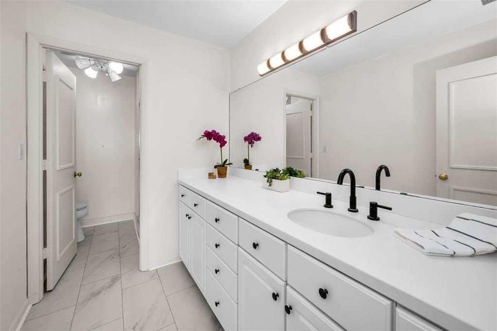 For Sale: $434,900 (2 beds, 2 baths, 1440 Square Feet)