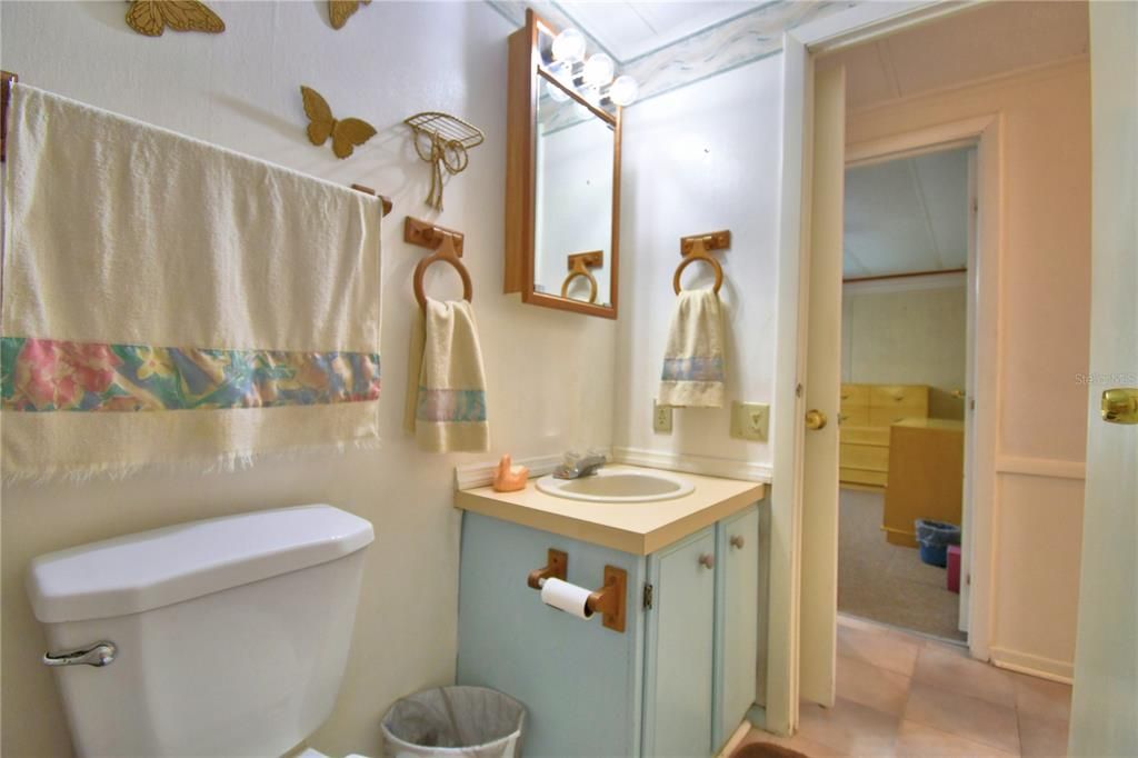 Под контрактом: $169,900 (3 спален, 2 ванн, 1456 Квадратных фут)