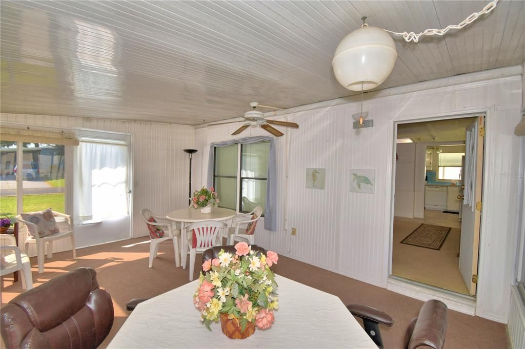 Под контрактом: $169,900 (3 спален, 2 ванн, 1456 Квадратных фут)