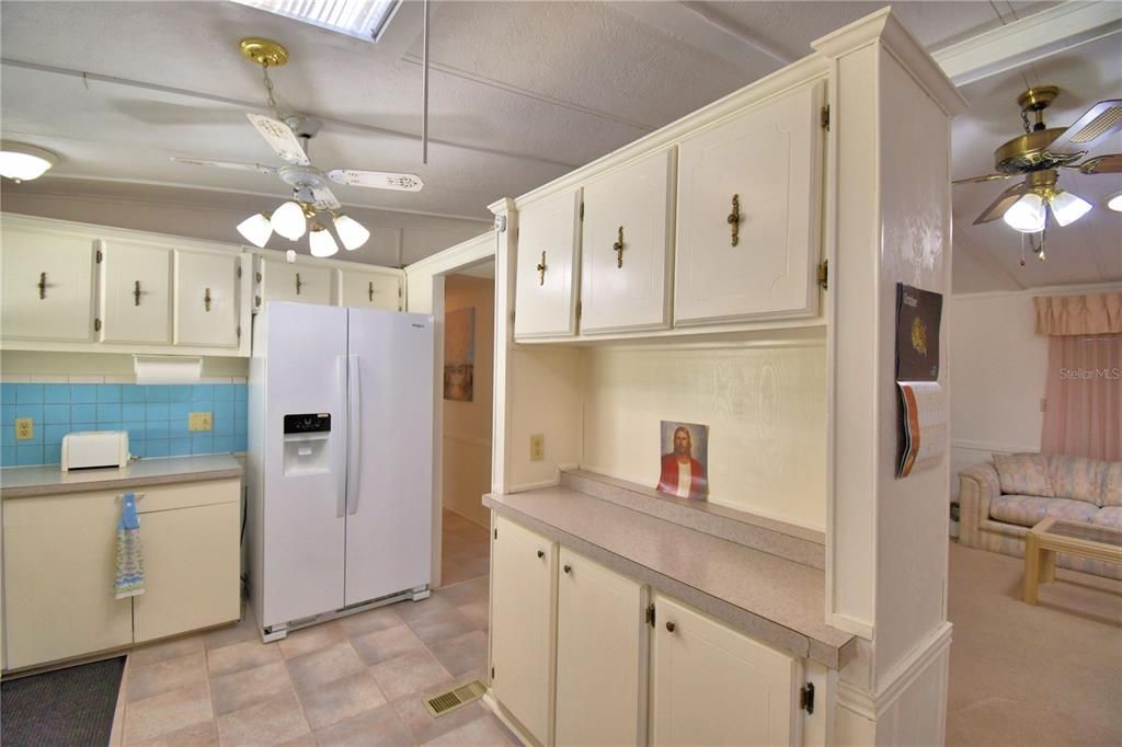 Под контрактом: $169,900 (3 спален, 2 ванн, 1456 Квадратных фут)