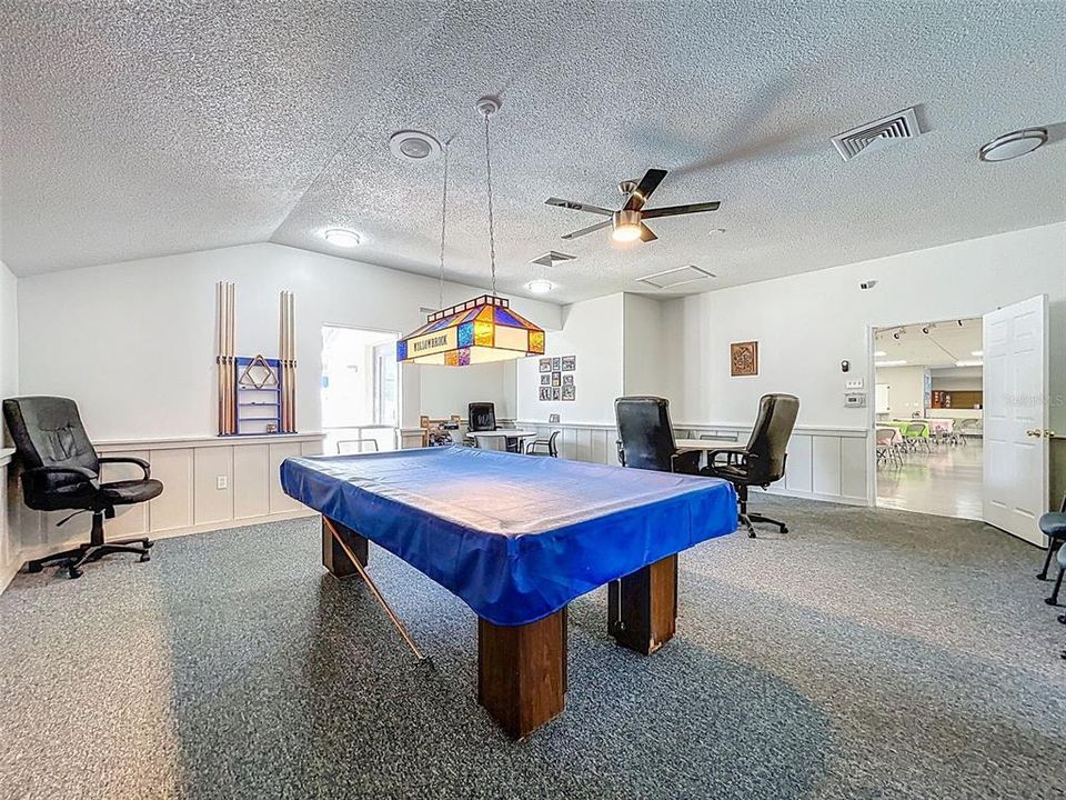 待售: $168,000 (2 贝兹, 2 浴室, 910 平方英尺)