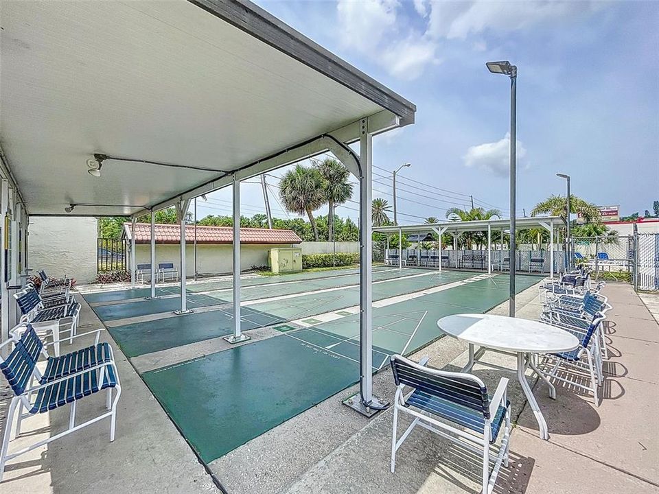 待售: $168,000 (2 贝兹, 2 浴室, 910 平方英尺)