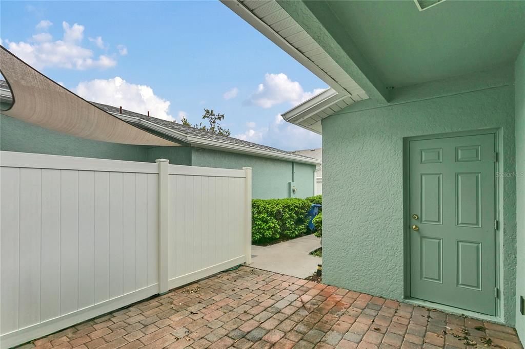 出租: $2,150 (4 贝兹, 2 浴室, 1706 平方英尺)