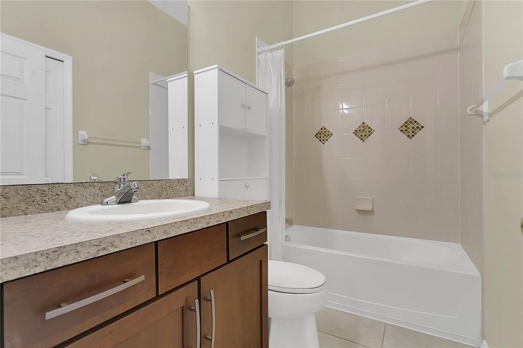 出租: $2,150 (4 贝兹, 2 浴室, 1706 平方英尺)