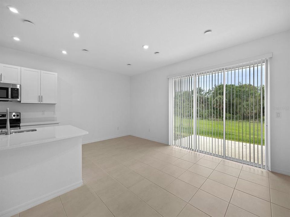 For Rent: $2,400 (3 beds, 2 baths, 1417 Square Feet)