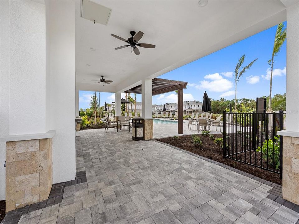 For Rent: $2,400 (3 beds, 2 baths, 1417 Square Feet)