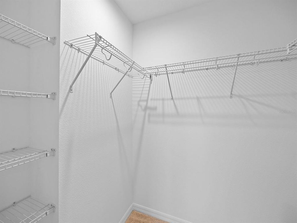 For Rent: $2,400 (3 beds, 2 baths, 1417 Square Feet)