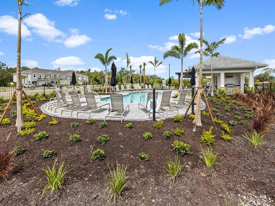 For Rent: $2,400 (3 beds, 2 baths, 1417 Square Feet)