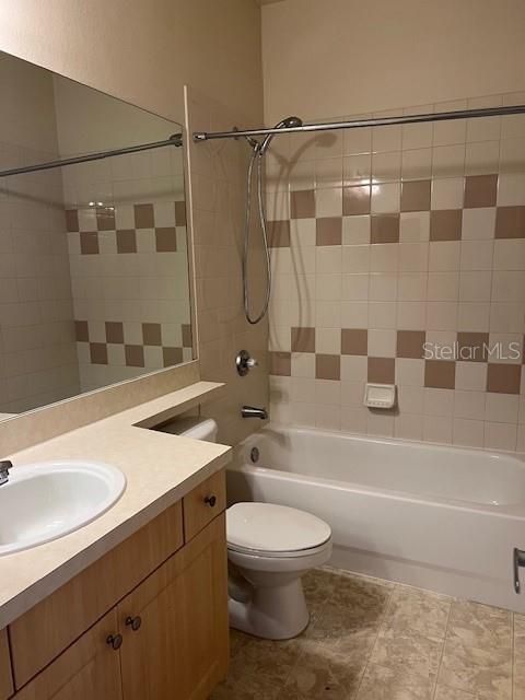 Active With Contract: $1,895 (3 beds, 2 baths, 1282 Square Feet)