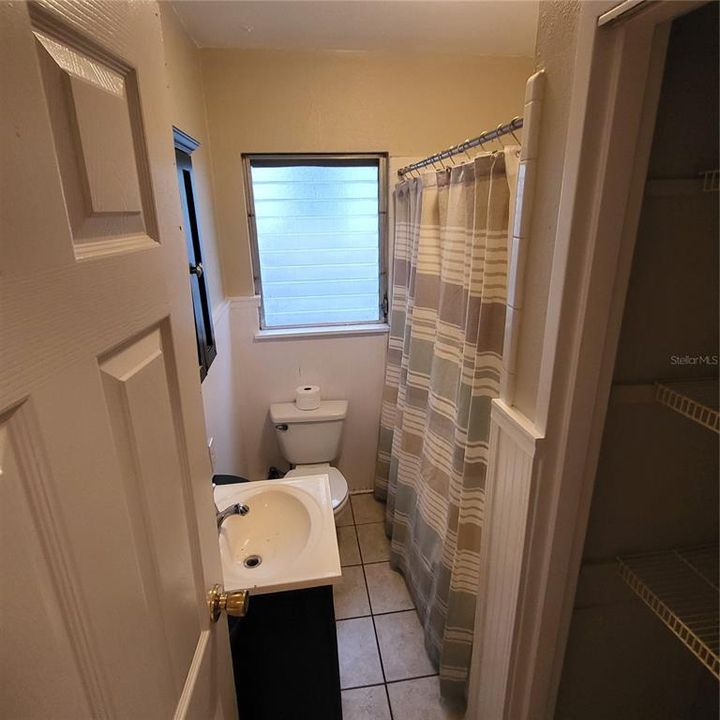 Active With Contract: $249,000 (4 beds, 1 baths, 1644 Square Feet)