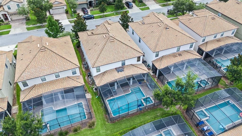 На продажу: $985,000 (9 спален, 5 ванн, 3909 Квадратных фут)