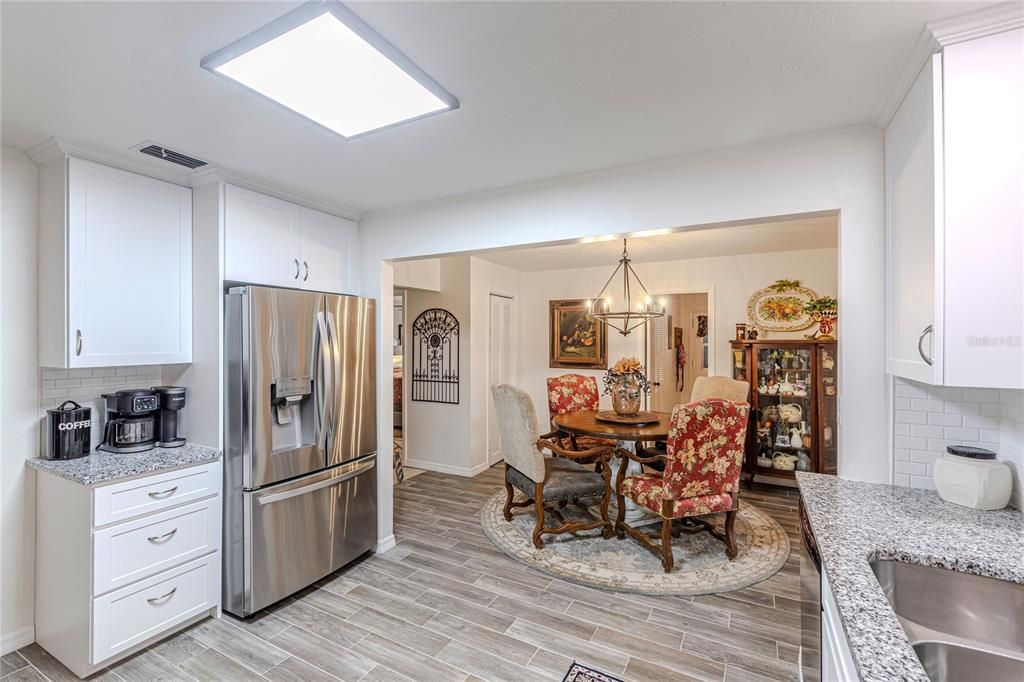 待售: $458,500 (2 贝兹, 2 浴室, 1936 平方英尺)