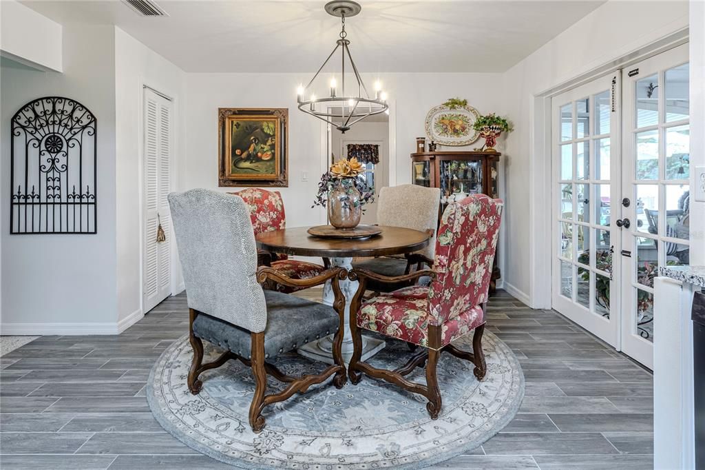 待售: $458,500 (2 贝兹, 2 浴室, 1936 平方英尺)