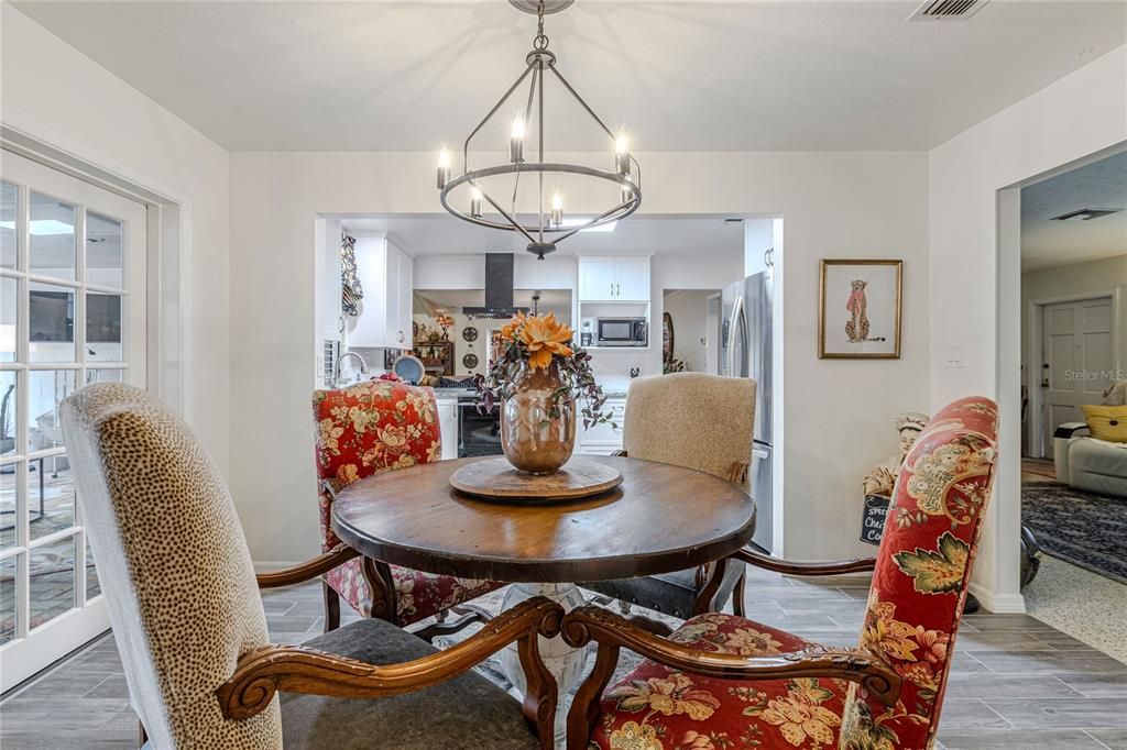 待售: $458,500 (2 贝兹, 2 浴室, 1936 平方英尺)