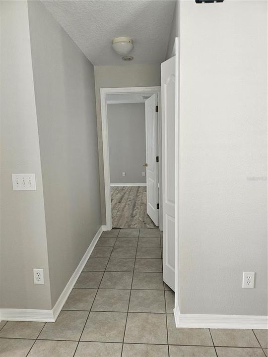 出租: $2,000 (4 贝兹, 2 浴室, 1415 平方英尺)