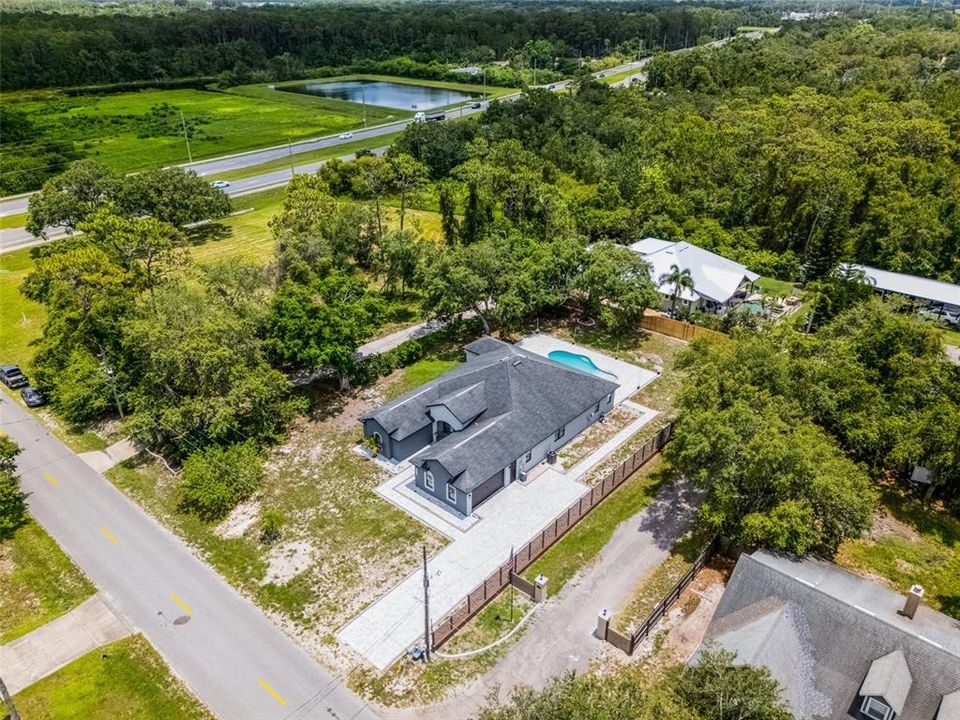 En Venta: $725,000 (4 camas, 3 baños, 2752 Pies cuadrados)