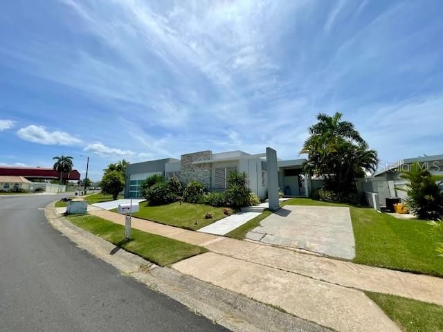 For Rent: $3,800 (3 beds, 3 baths, 1807 Square Feet)