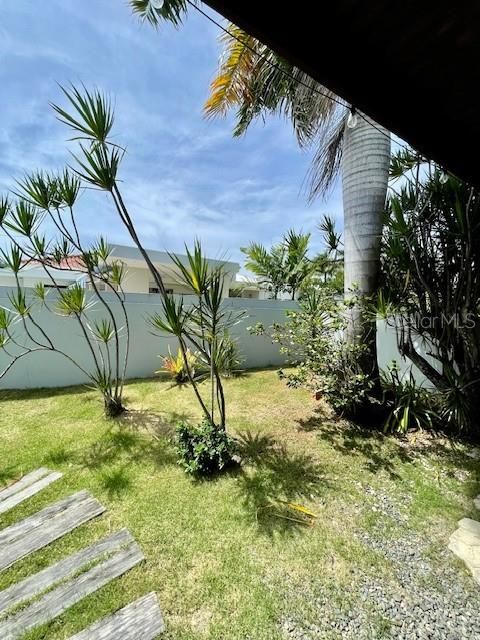 For Rent: $3,800 (3 beds, 3 baths, 1807 Square Feet)