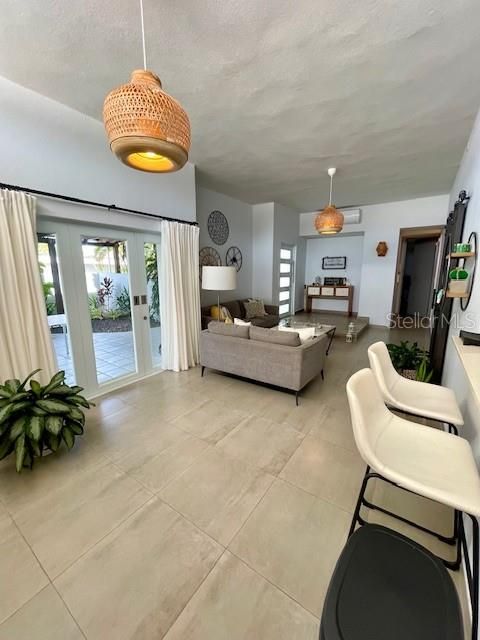 For Rent: $3,800 (3 beds, 3 baths, 1807 Square Feet)