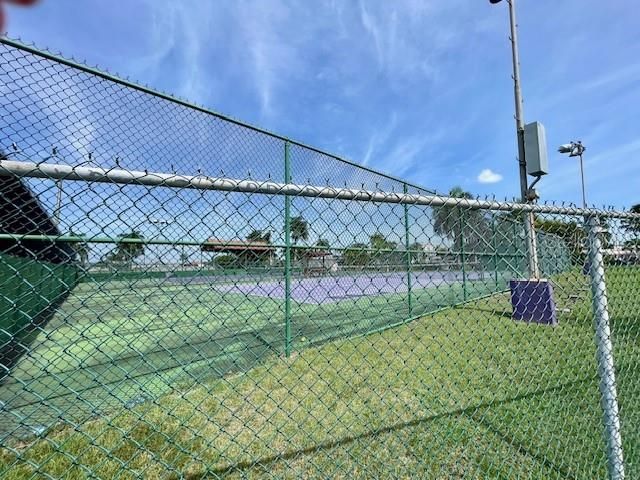 For Rent: $3,800 (3 beds, 3 baths, 1807 Square Feet)