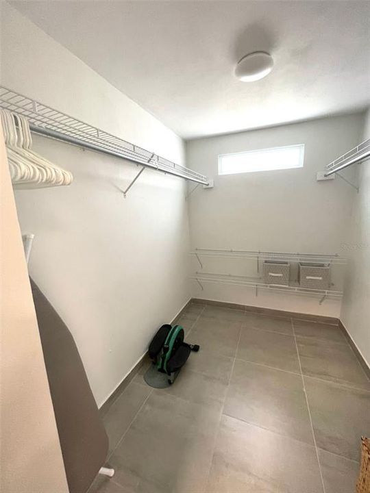 For Rent: $3,800 (3 beds, 3 baths, 1807 Square Feet)