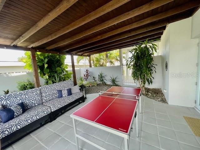 For Rent: $3,800 (3 beds, 3 baths, 1807 Square Feet)