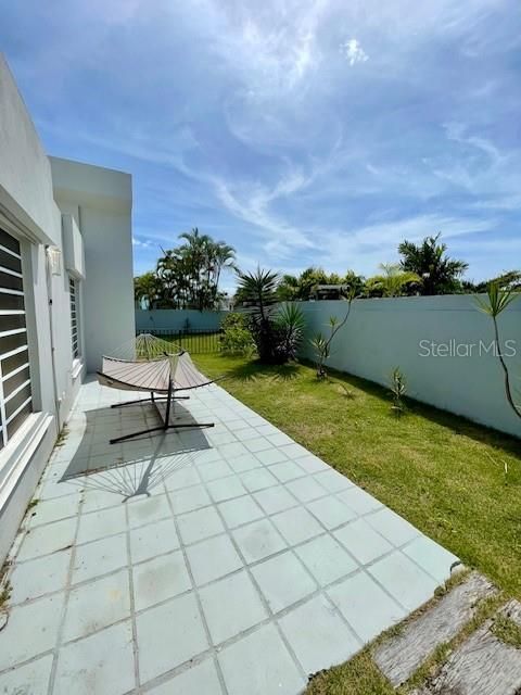 For Rent: $3,800 (3 beds, 3 baths, 1807 Square Feet)