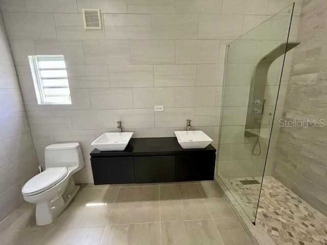 For Rent: $3,800 (3 beds, 3 baths, 1807 Square Feet)