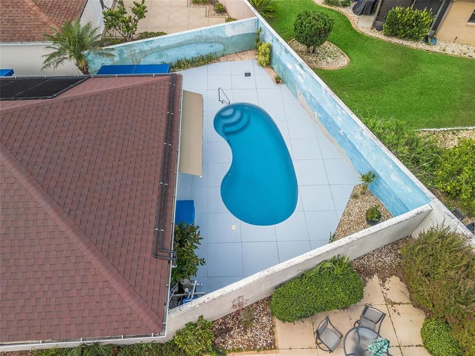 На продажу: $399,900 (2 спален, 2 ванн, 1139 Квадратных фут)