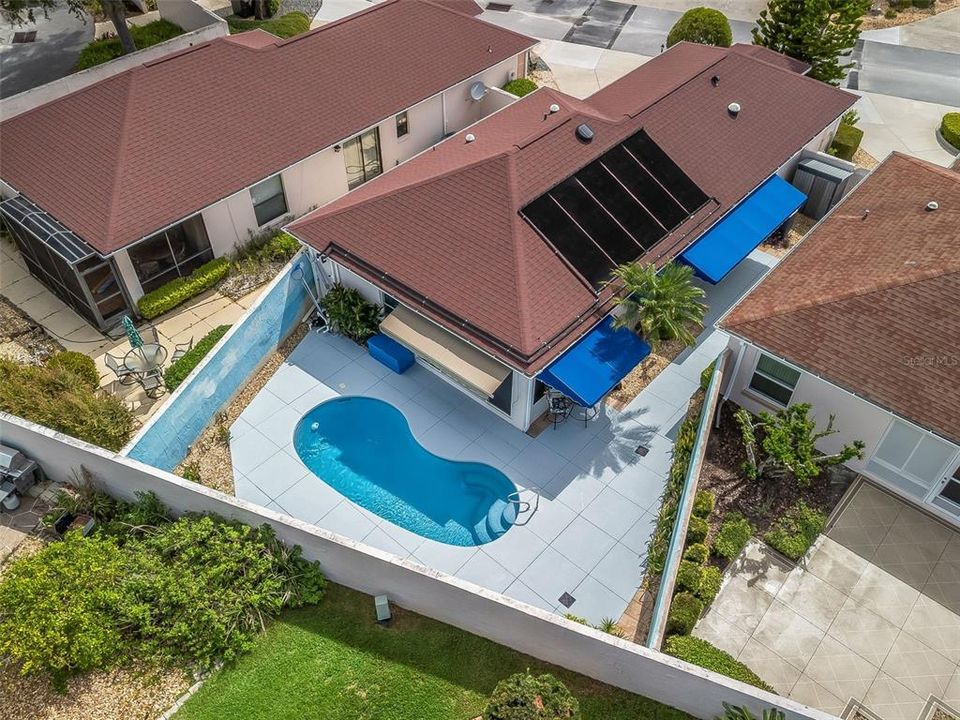 На продажу: $399,900 (2 спален, 2 ванн, 1139 Квадратных фут)