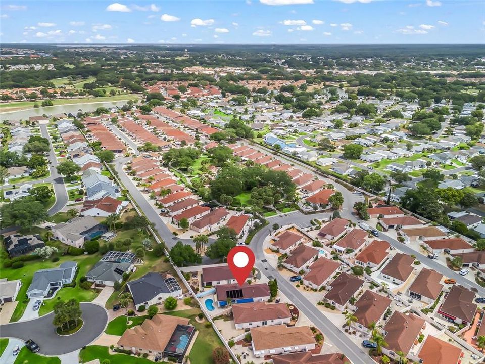 На продажу: $399,900 (2 спален, 2 ванн, 1139 Квадратных фут)