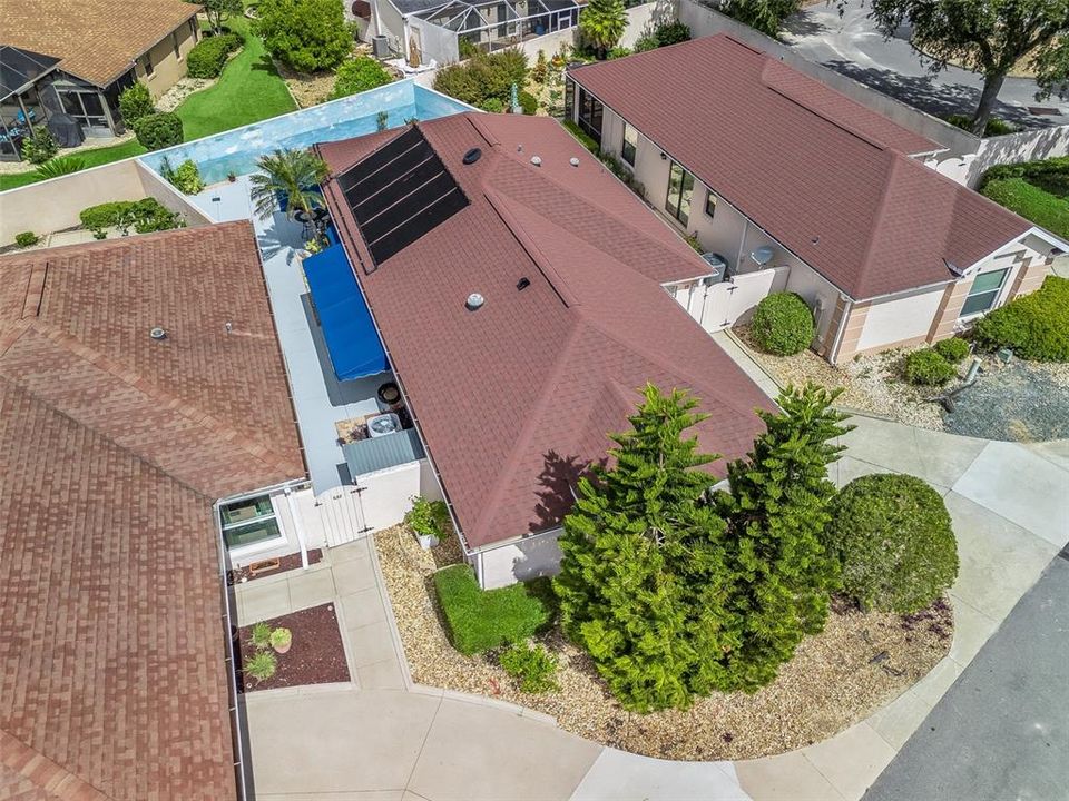 На продажу: $399,900 (2 спален, 2 ванн, 1139 Квадратных фут)