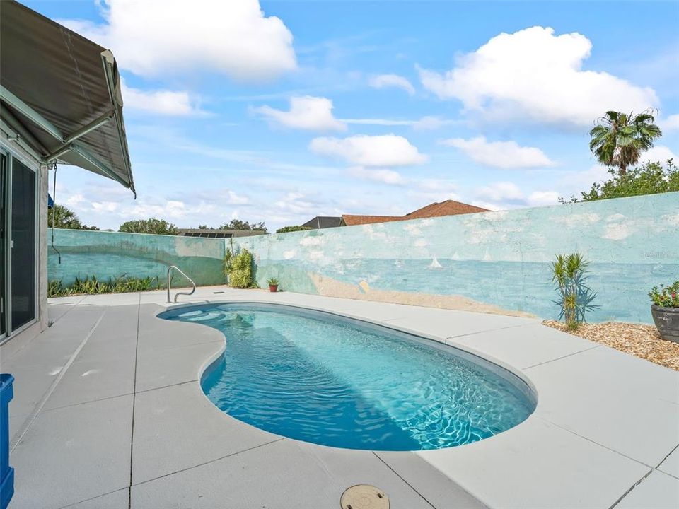 На продажу: $399,900 (2 спален, 2 ванн, 1139 Квадратных фут)