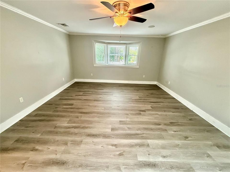 For Sale: $799,000 (5 beds, 0 baths, 2916 Square Feet)