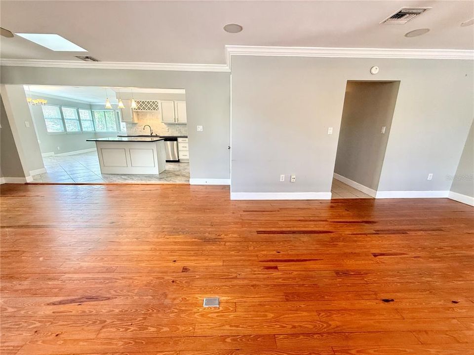 For Sale: $799,000 (5 beds, 0 baths, 2916 Square Feet)