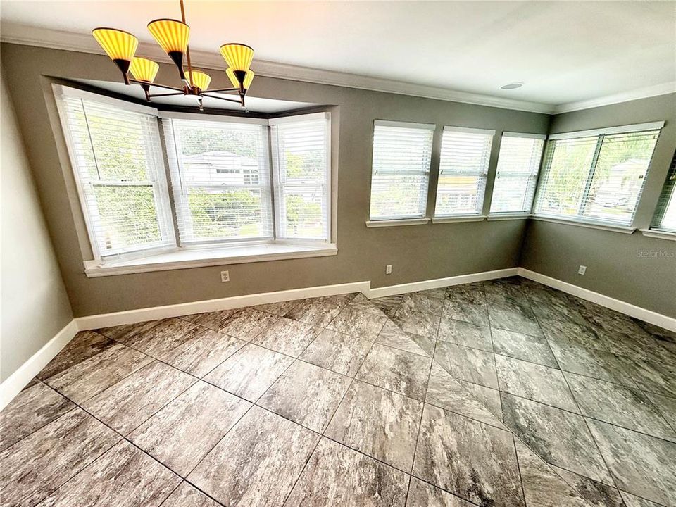 For Sale: $799,000 (5 beds, 0 baths, 2916 Square Feet)