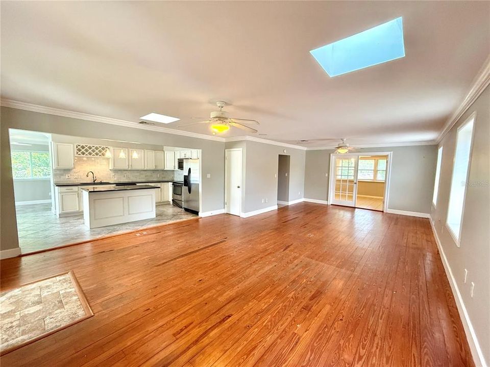 For Sale: $799,000 (5 beds, 0 baths, 2916 Square Feet)