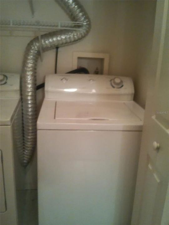 Под контрактом: $1,750 (3 спален, 2 ванн, 1308 Квадратных фут)