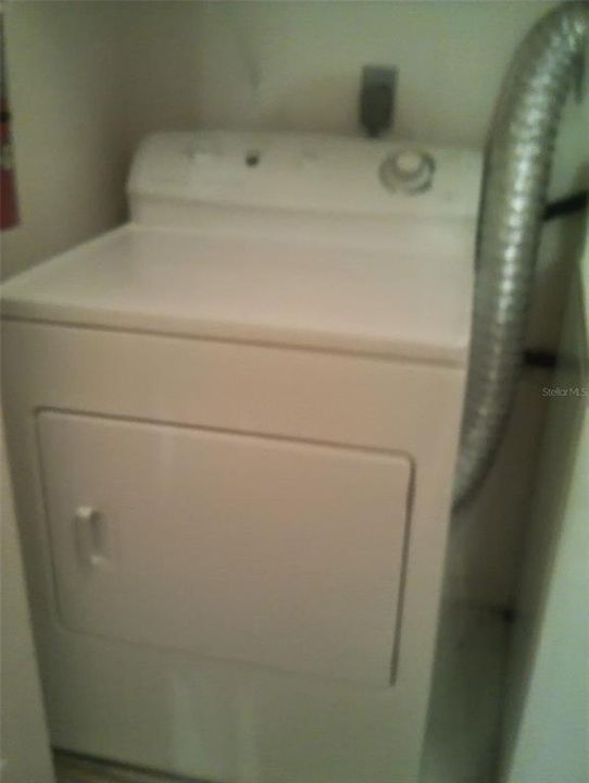 Под контрактом: $1,750 (3 спален, 2 ванн, 1308 Квадратных фут)