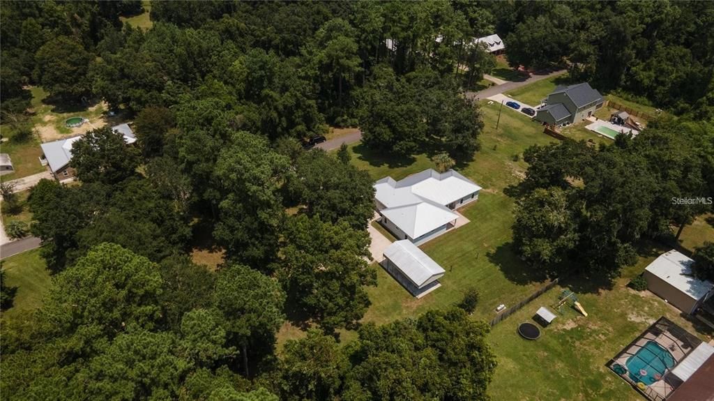 For Rent: $2,900 (4 beds, 2 baths, 2733 Square Feet)