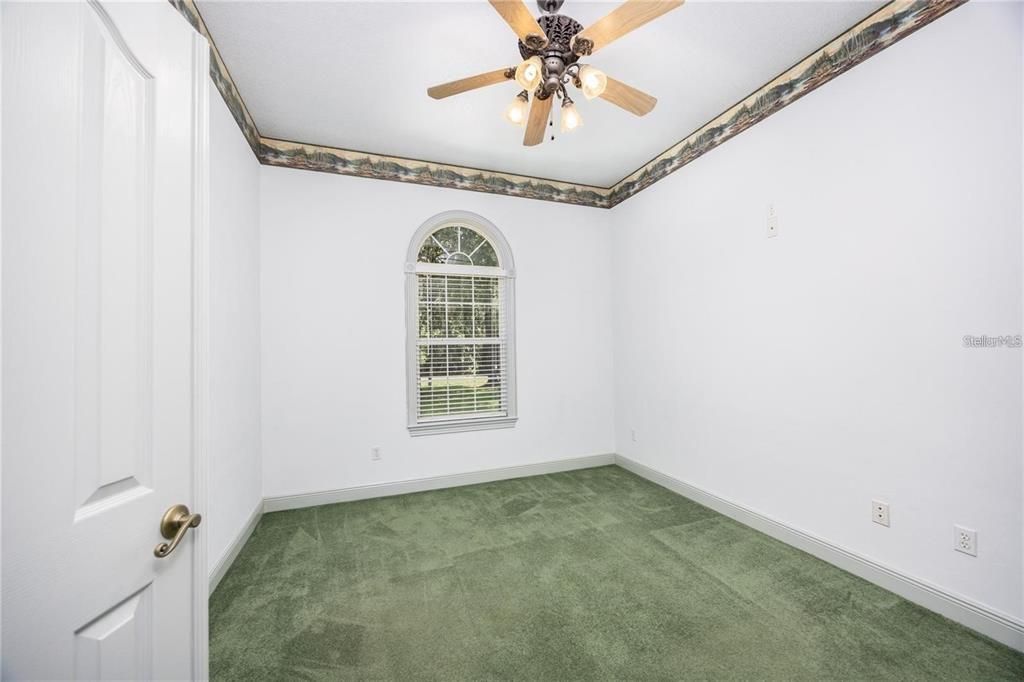 For Rent: $2,900 (4 beds, 2 baths, 2733 Square Feet)