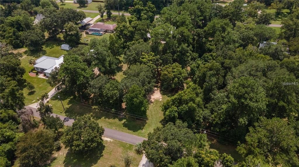 For Rent: $2,900 (4 beds, 2 baths, 2733 Square Feet)