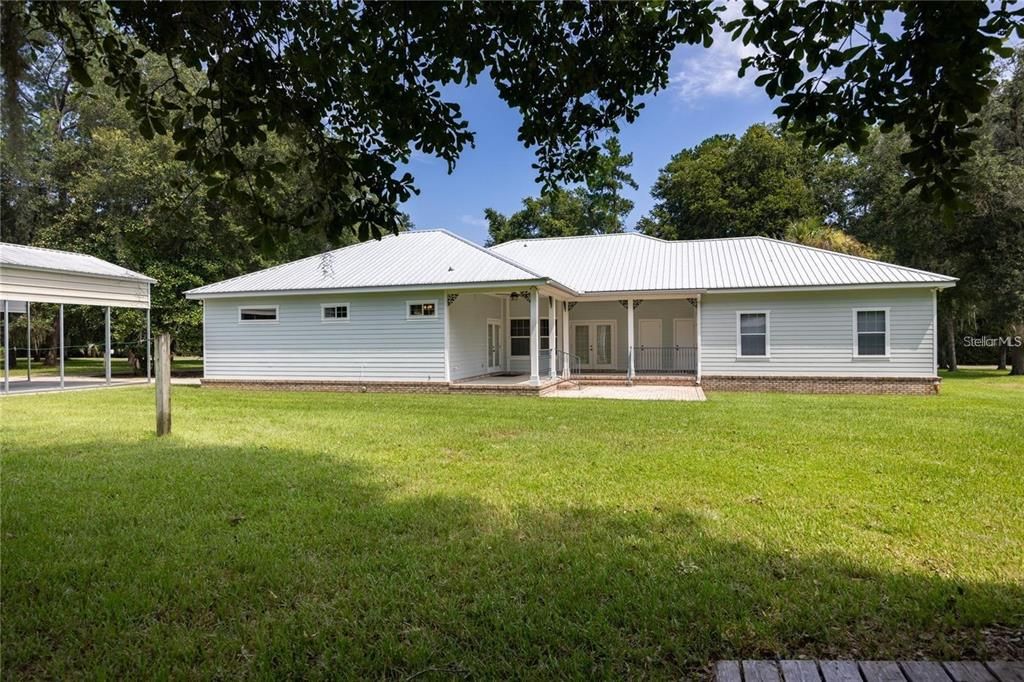 For Rent: $2,900 (4 beds, 2 baths, 2733 Square Feet)