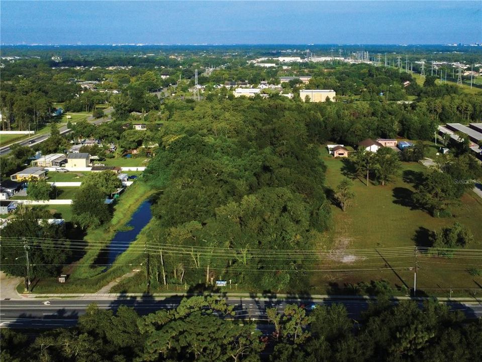 En Venta: $1,500,000 (3.04 acres)