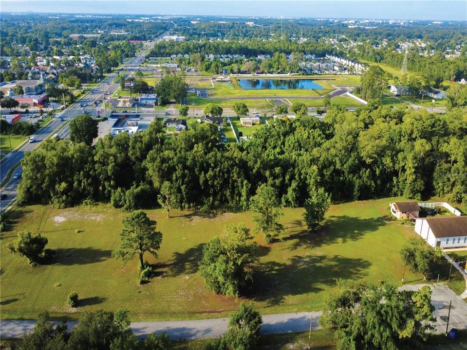 En Venta: $1,500,000 (3.04 acres)