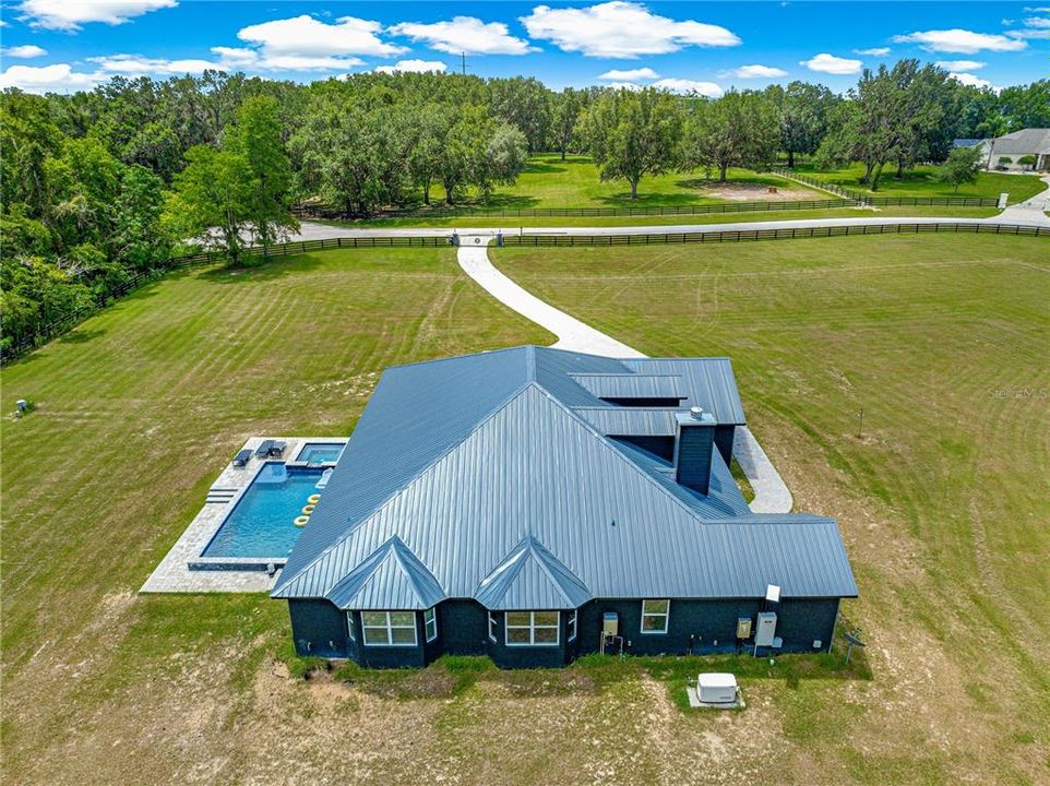 For Sale: $925,000 (4 beds, 3 baths, 2952 Square Feet)