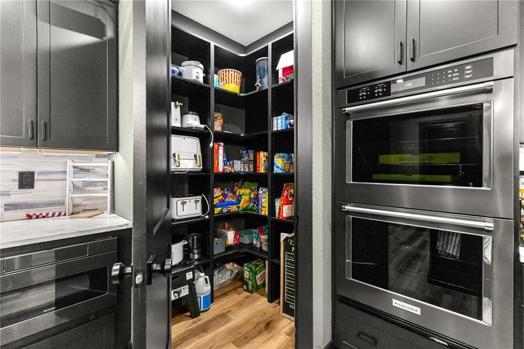 For Sale: $925,000 (4 beds, 3 baths, 2952 Square Feet)