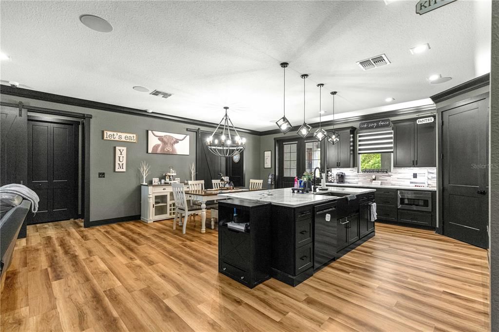 For Sale: $925,000 (4 beds, 3 baths, 2952 Square Feet)