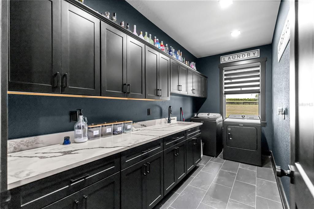 For Sale: $925,000 (4 beds, 3 baths, 2952 Square Feet)